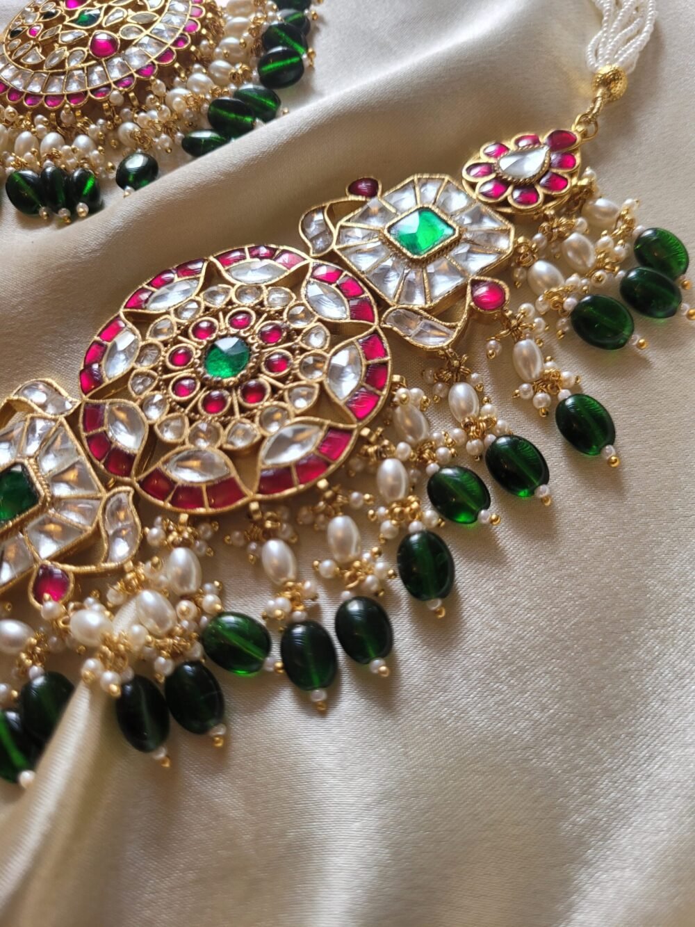 Saumyata Kundan Minimal bridal set - Image 2
