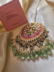 Oversized Kundan Maangtikka