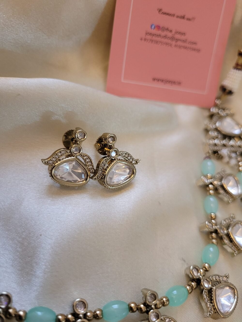 Ojasvi Polki Light Green Necklace Set - Image 4