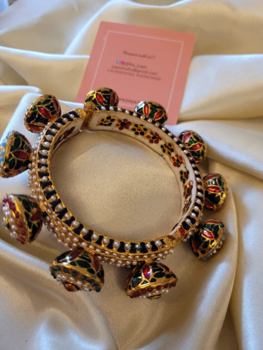 Rajwadi Jadau Oversized Bangles - Image 5