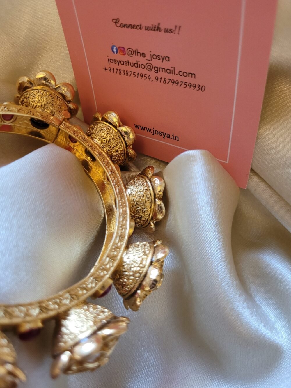 Naisha Polki Bangles - Image 3