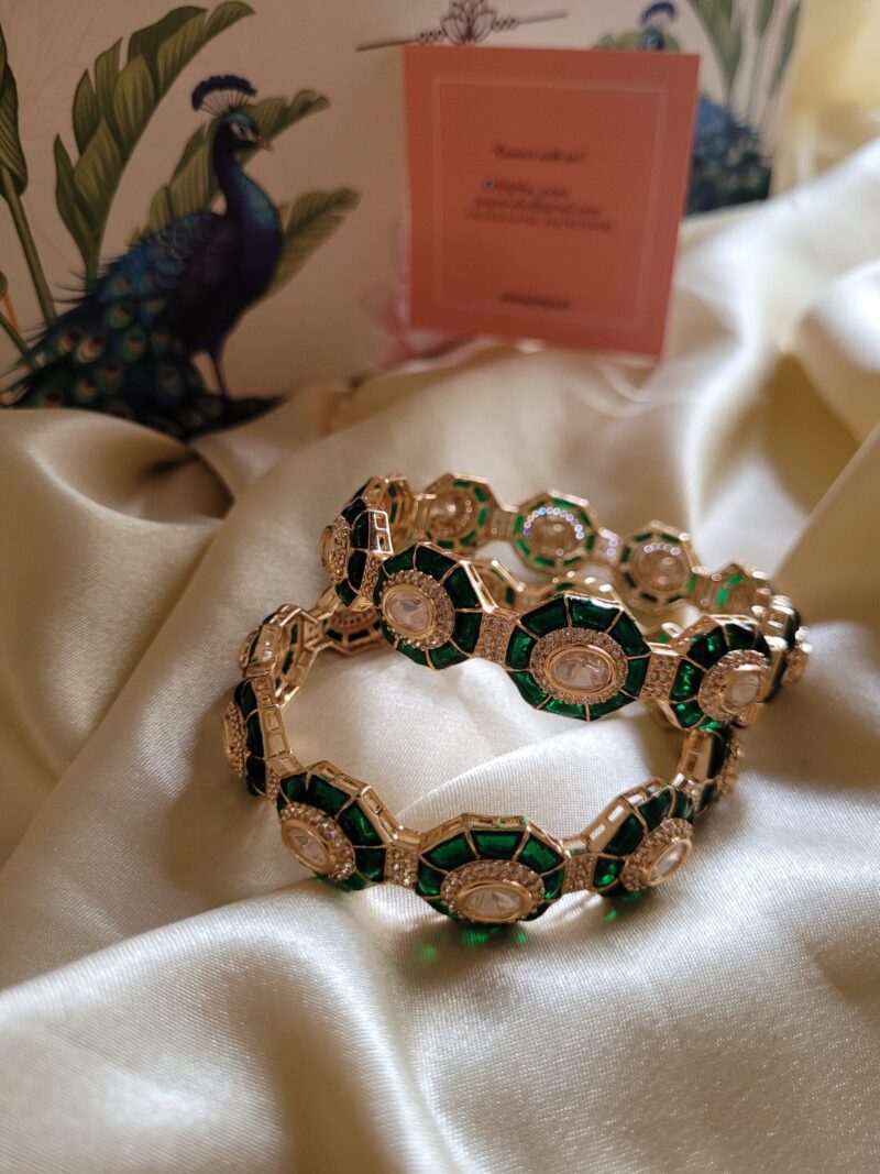Arunima Polki Kundan Bangles