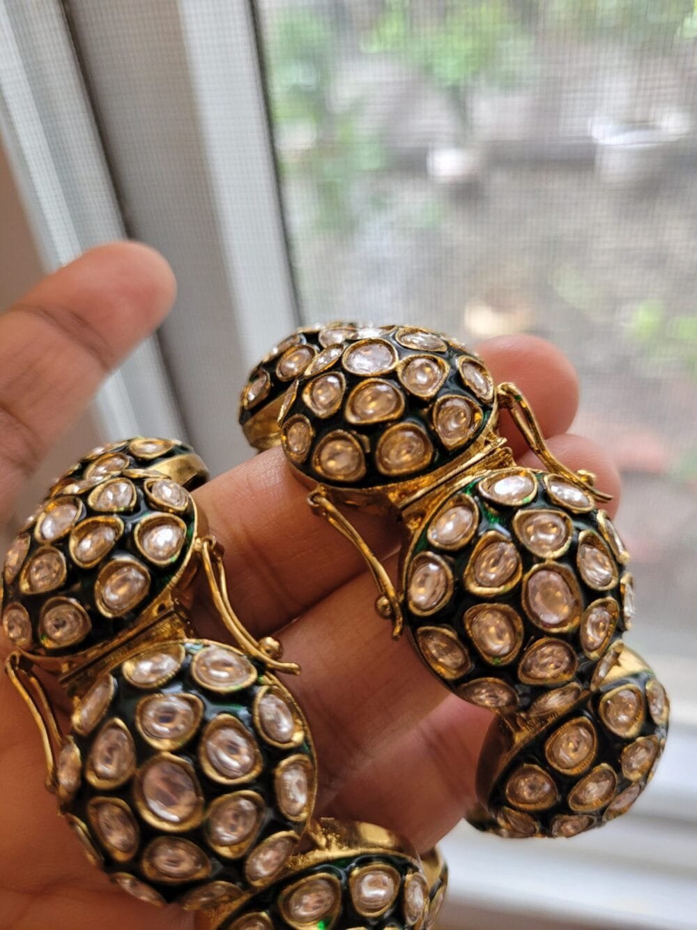 Amber Polki Kundan Bangles - Image 4