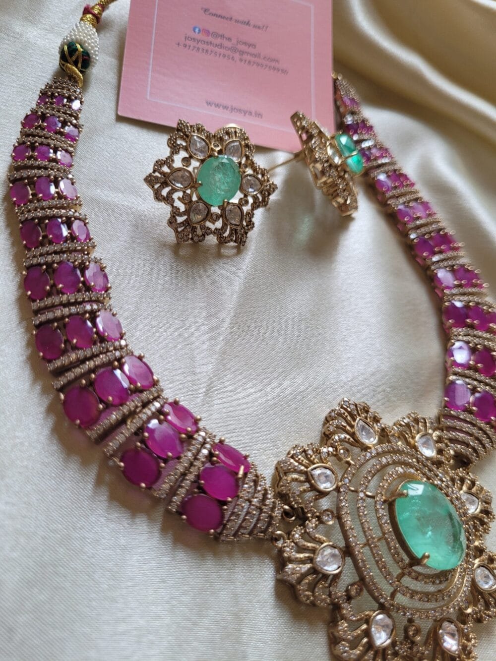 Aurora Necklace Set - Image 3