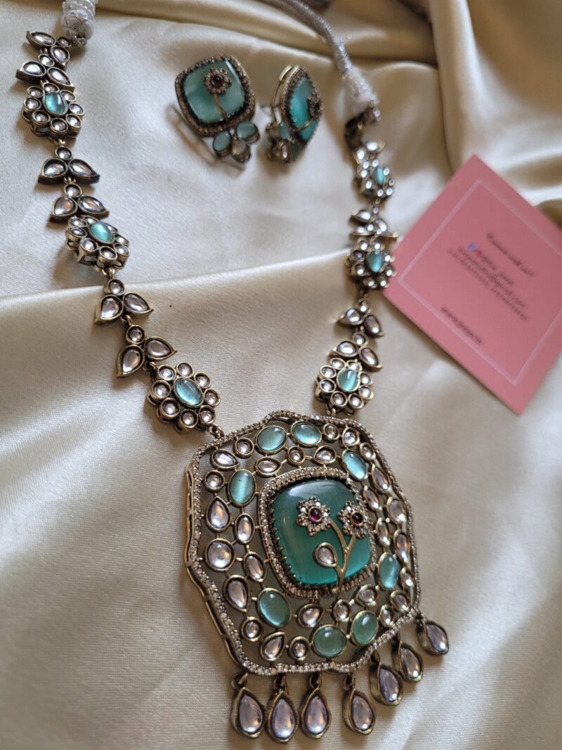 Mint Necklace Set - Image 6