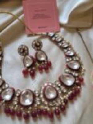 Sadhya Polki Necklace Set