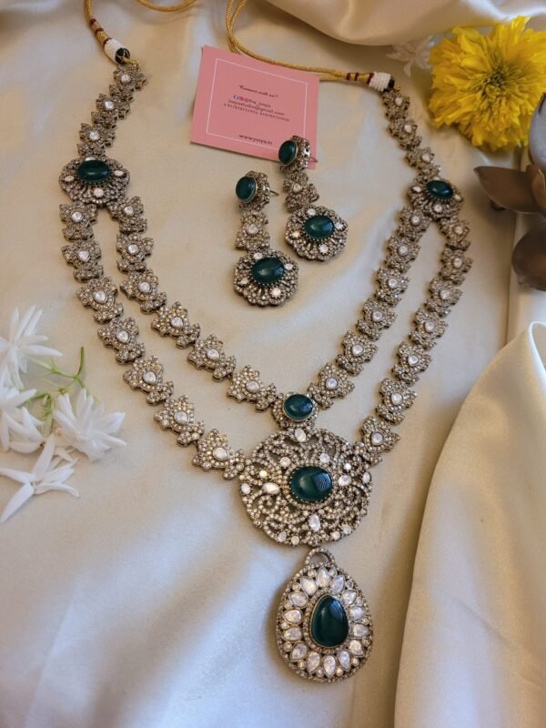 Nitya Polki Necklace Set