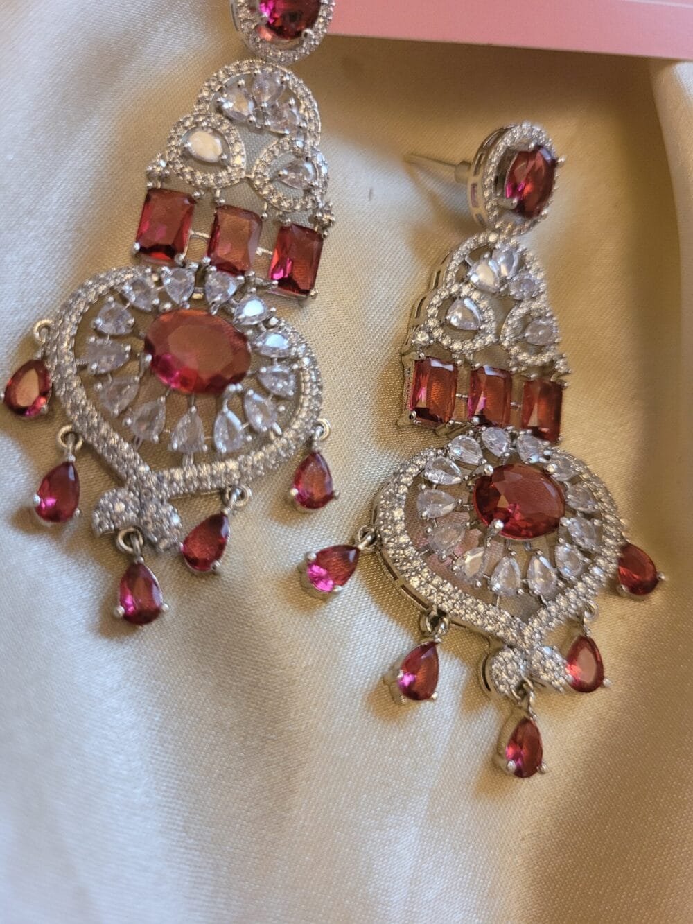 Ariana Diamond Necklace Set - Image 3