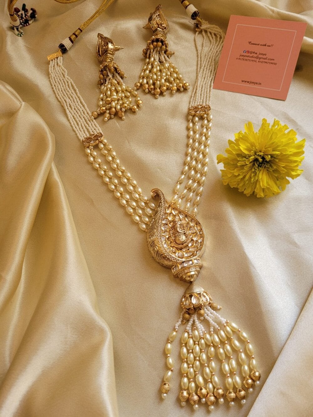 Vidmahi Pendant Necklace Set - Image 2