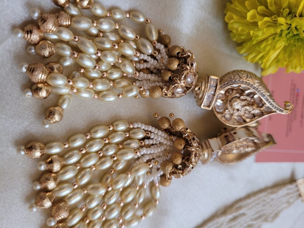 Vidmahi Pendant Necklace Set - Image 11
