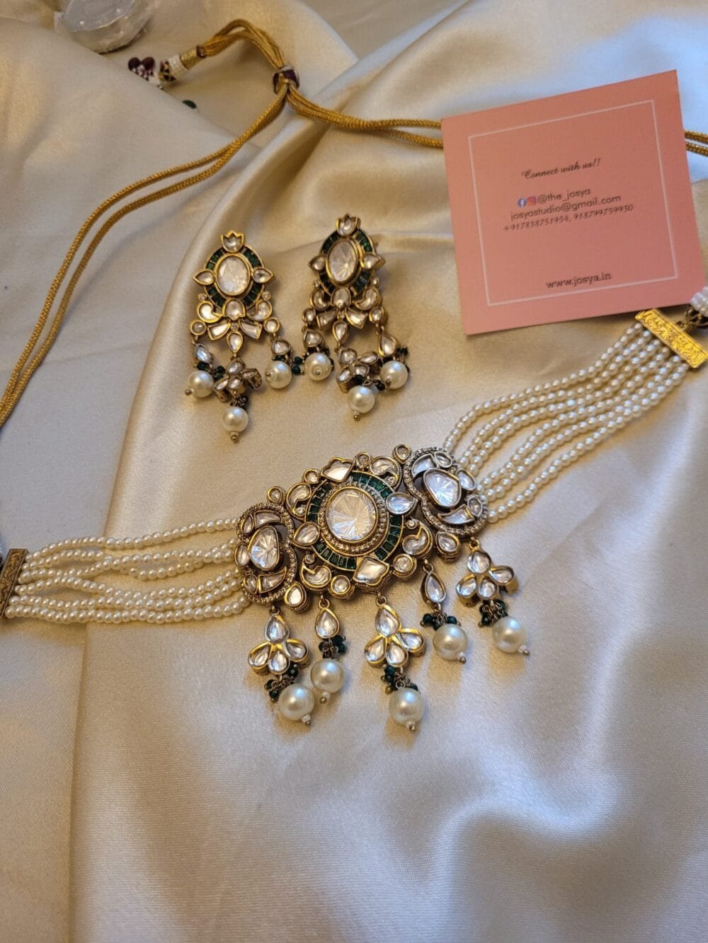 Maanika Polki Choker Set (Green)
