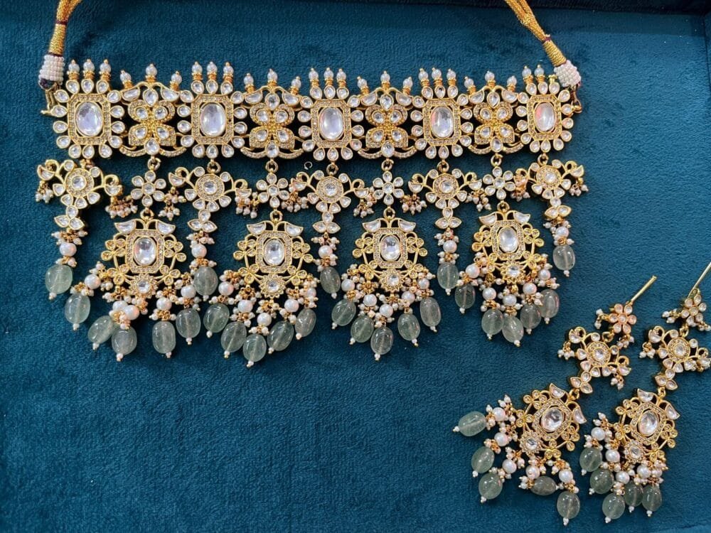 Dayita Kundan Choker set (MADE ON ORDER)