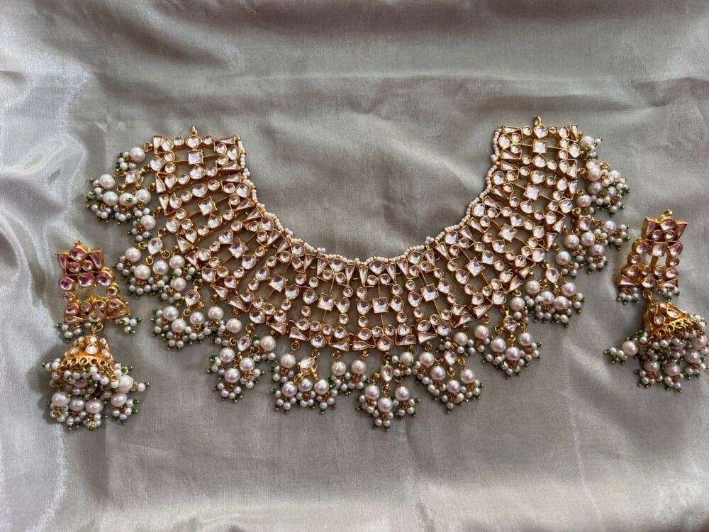 Aashi Kundan Necklace Set (MADE ON ORDER)