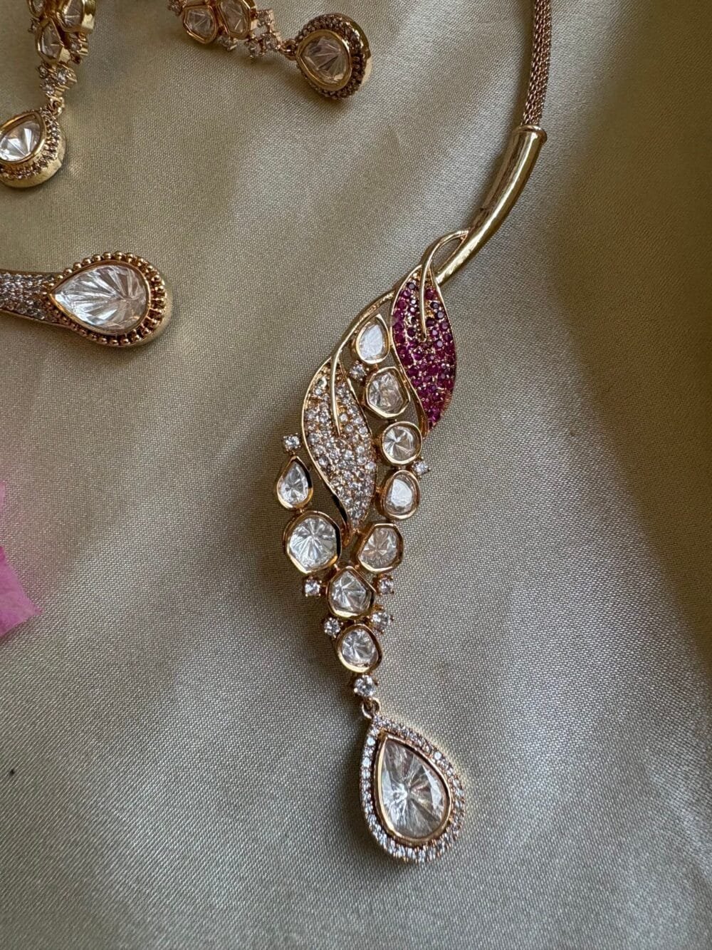 Madhulika Hasli Necklace Set - Image 5