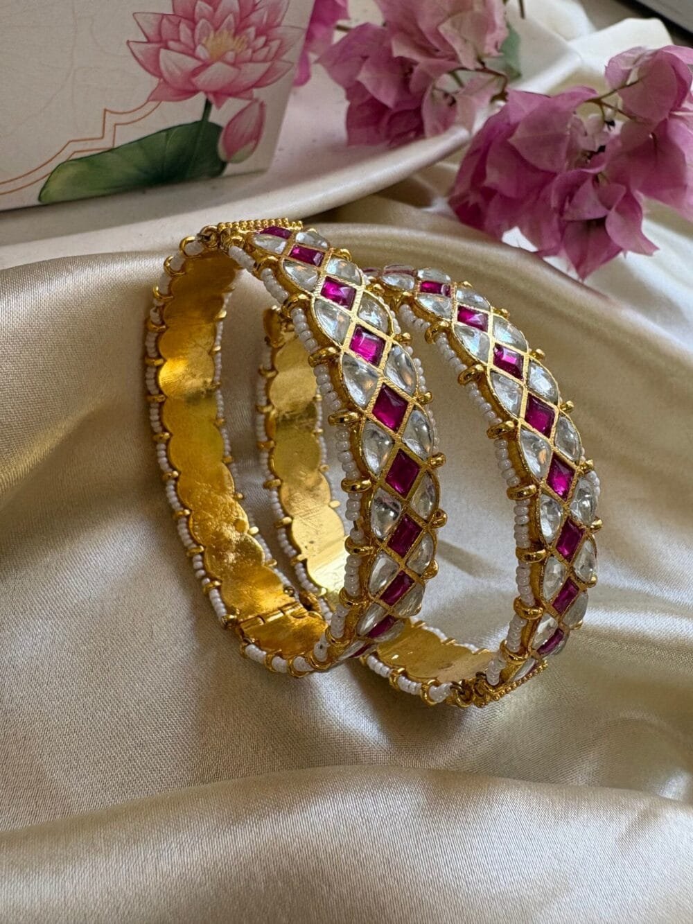 Ara Kundan Bangles - Image 4