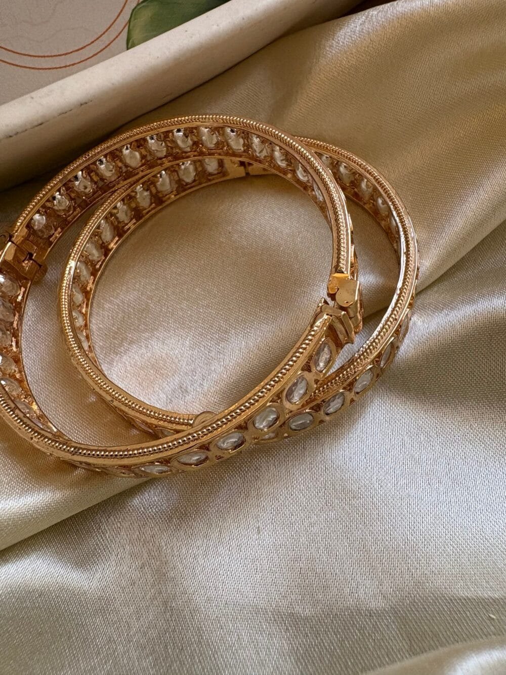 Sana Kundan Bangles - Image 4