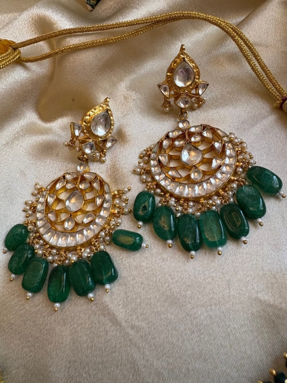 Meehika Kundan Necklace Set - Image 4