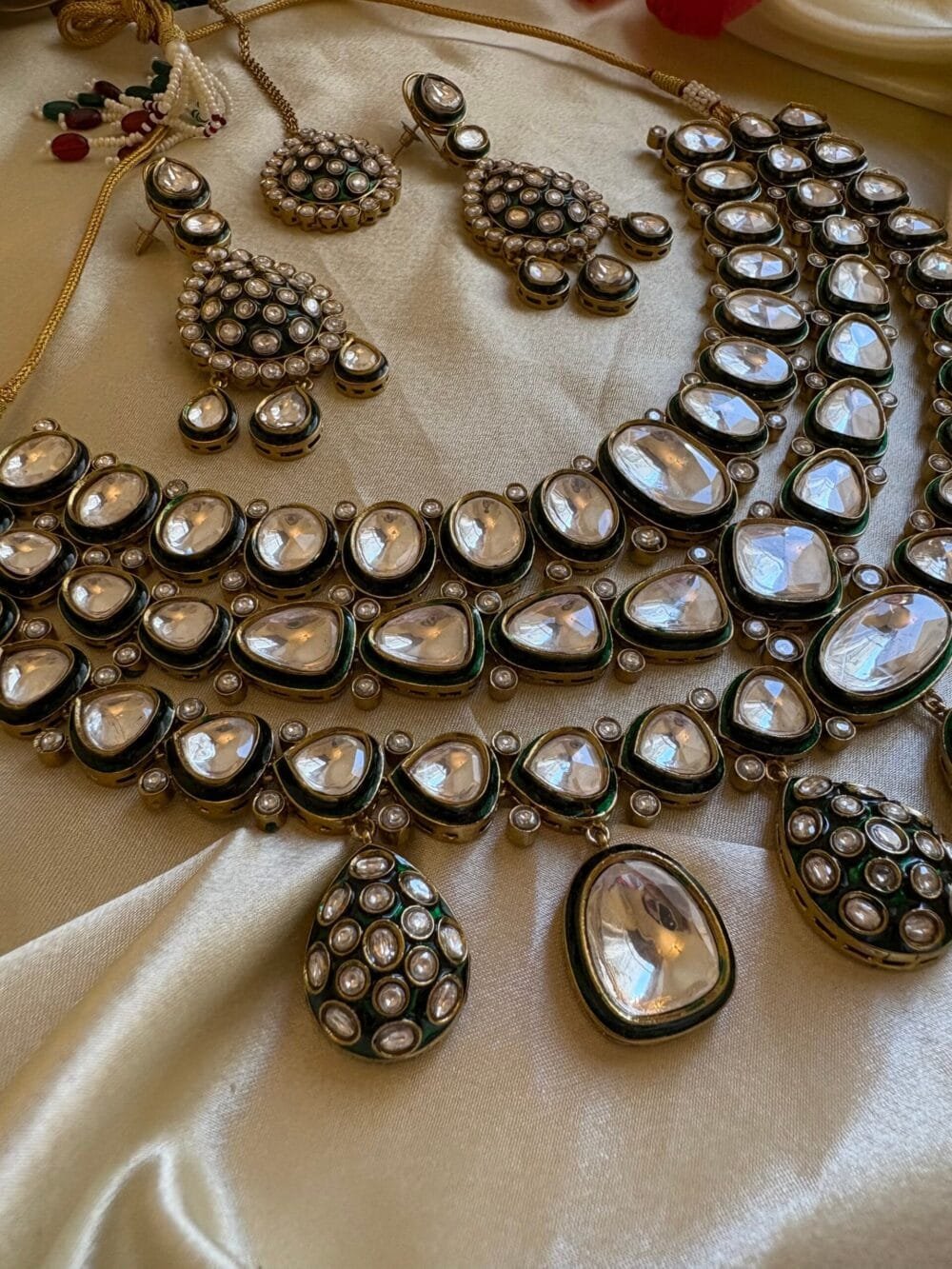 Abhati Polki Bridal Necklace Set - Image 10