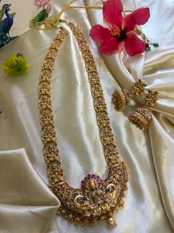 Ramaa Antique Temple Necklace Set - Image 8