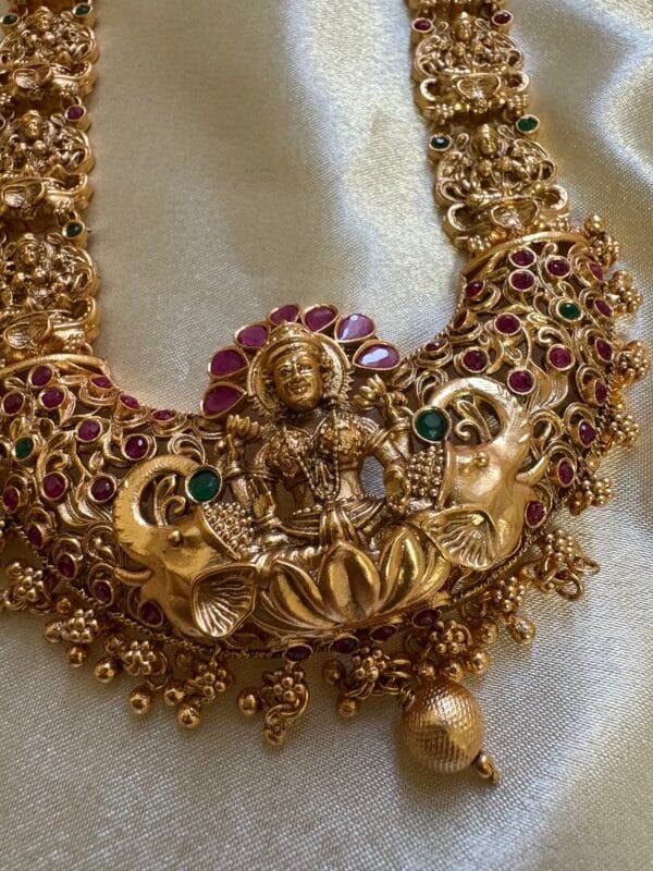 Ramaa Antique Temple Necklace Set - Image 7