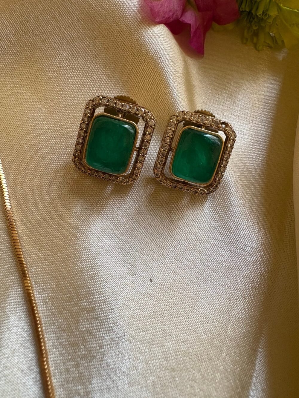 Mesmerizing Emerald and American Diamond Pendant Necklace Set - Image 3