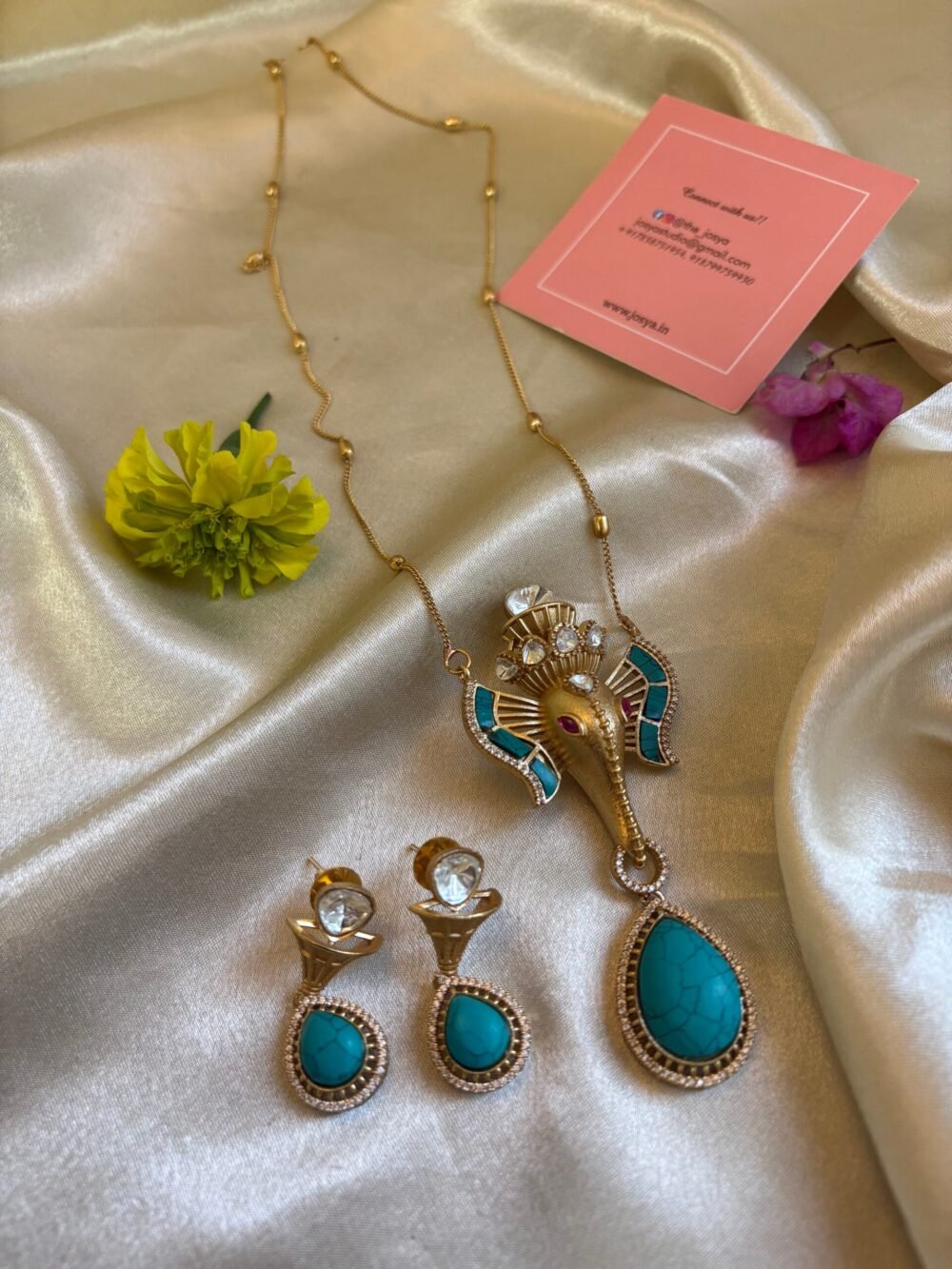 Siddhika Pendant Necklace Set