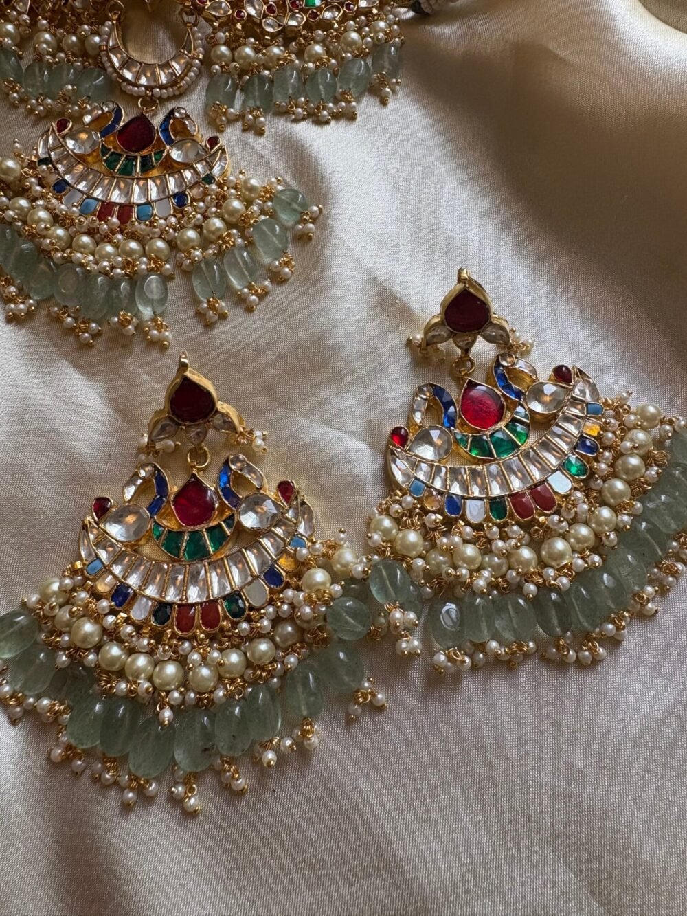 Aathmika Kundan Navratan Minimal Bridal Set - Image 6