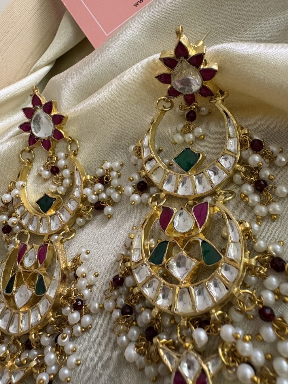 Vainavi Oversized Kundan Earrings - Image 5