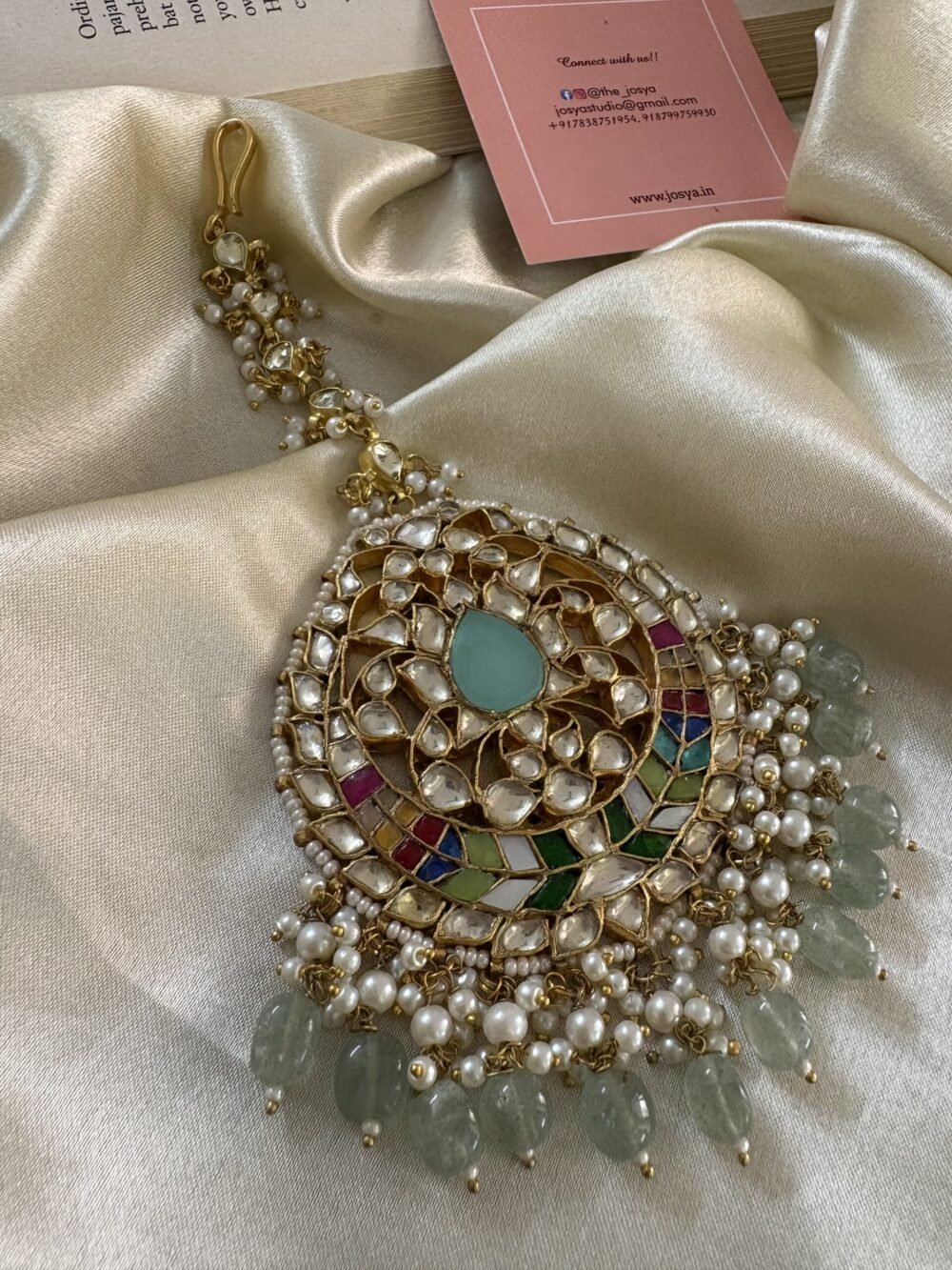 Tanushri Oversized Kundan Maangtikka - Image 2