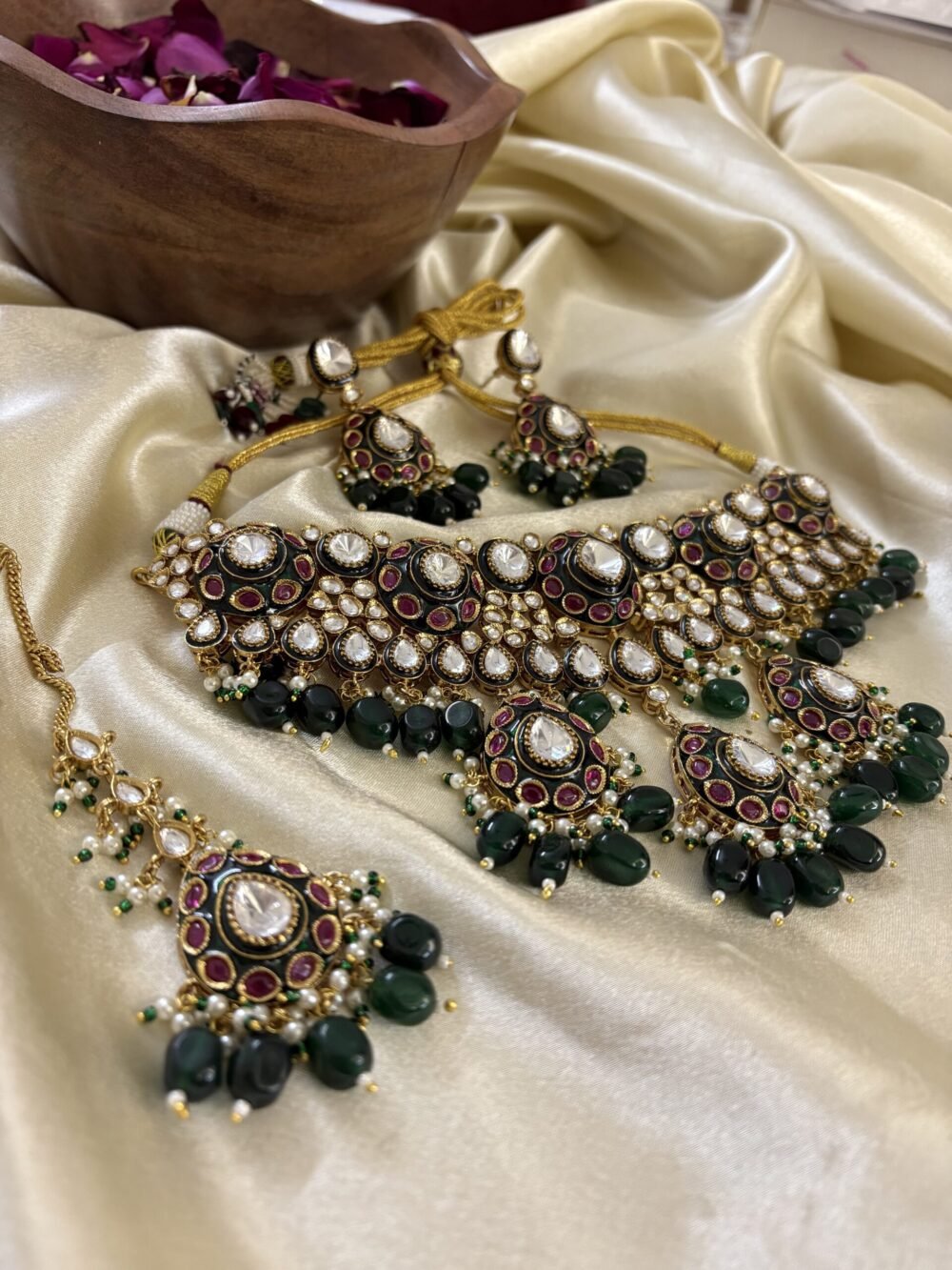 Vasundhara Polki Choker Set - Image 2