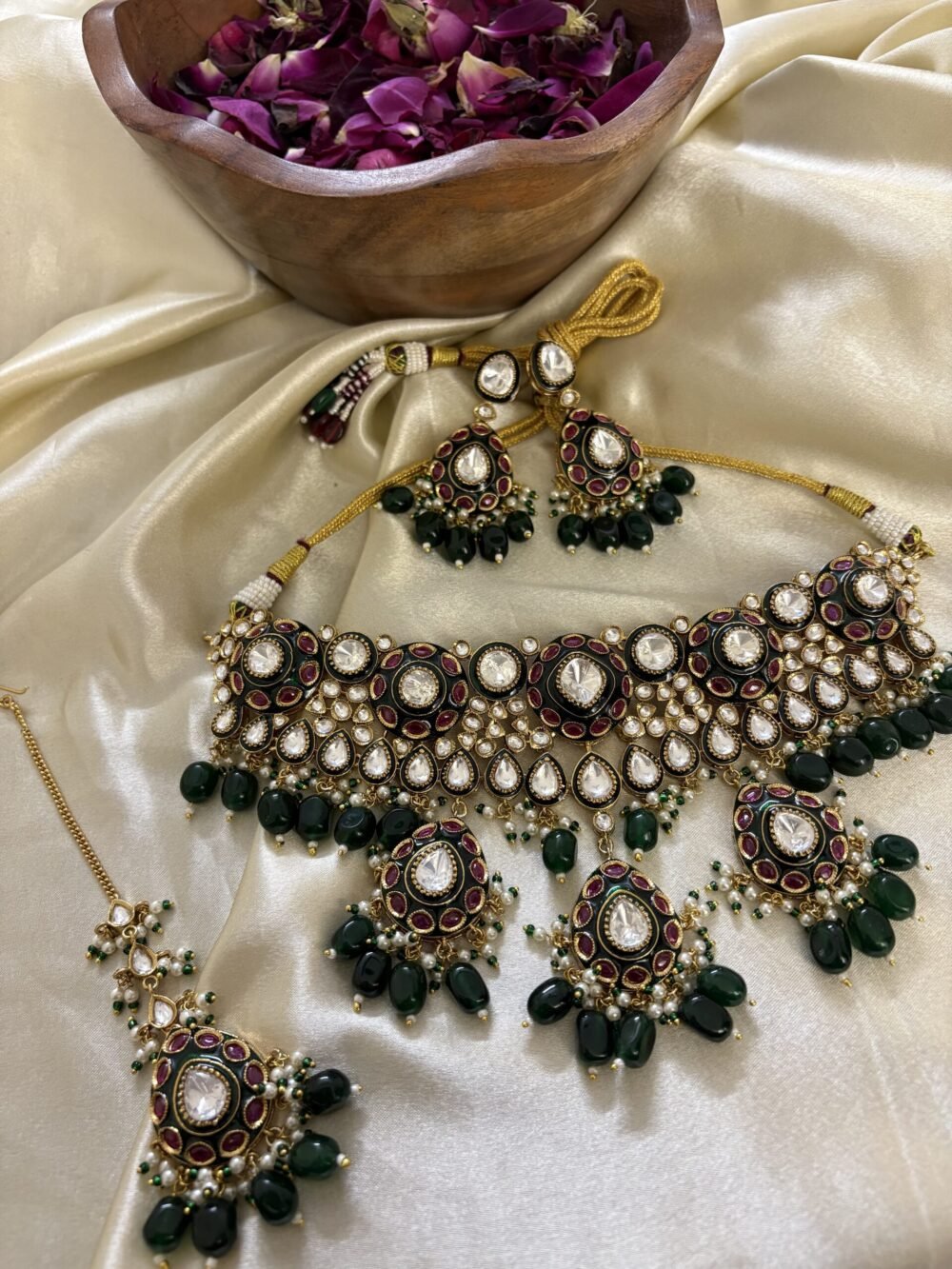 Vasundhara Polki Choker Set - Image 9