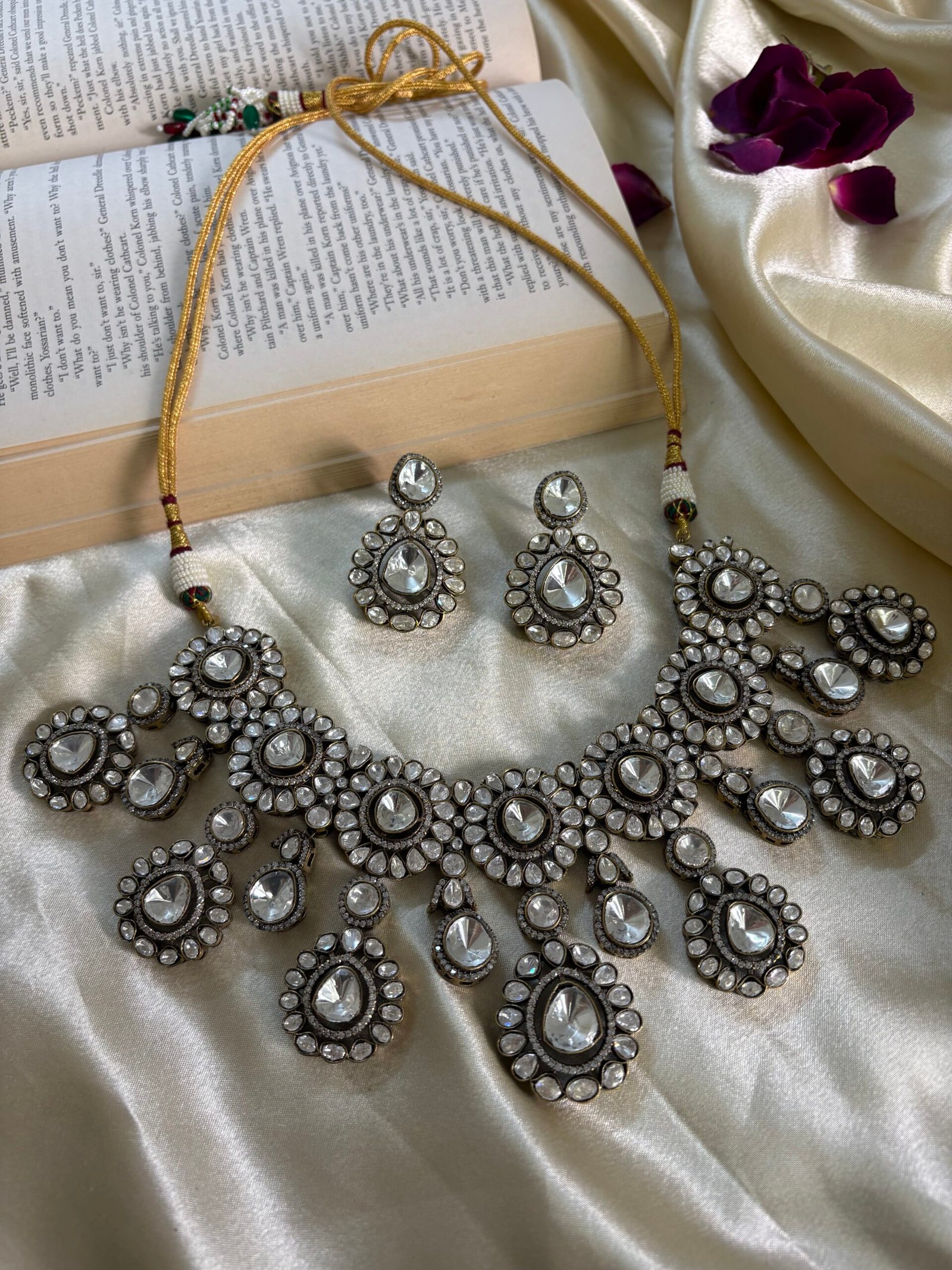 ​​Varshini Polki Necklace Set