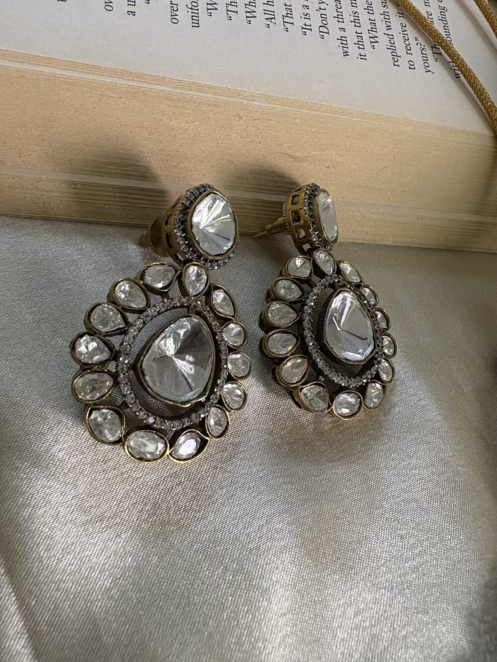 ​​Varshini Polki Necklace Set - Image 6