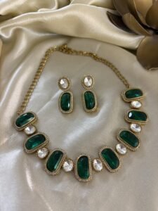 Amara Polki Necklace set (Emerald)