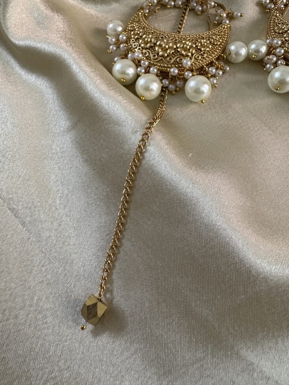 Ishqiya Chandbali Earrings (Pearls) - Image 5