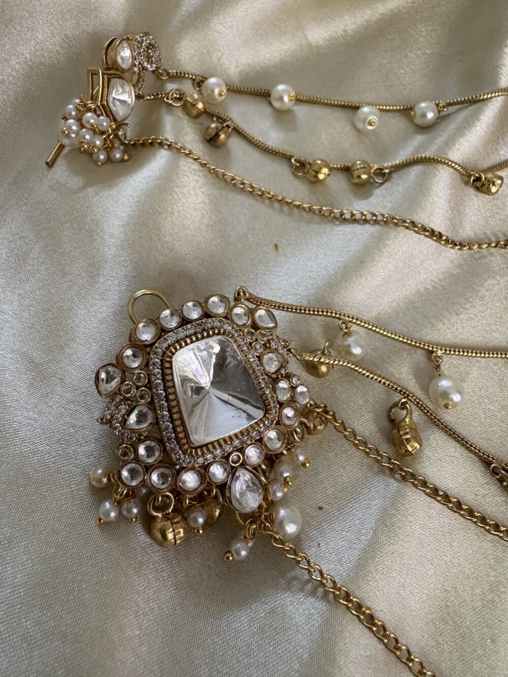 Sajna Hairchain Earrings - Image 9