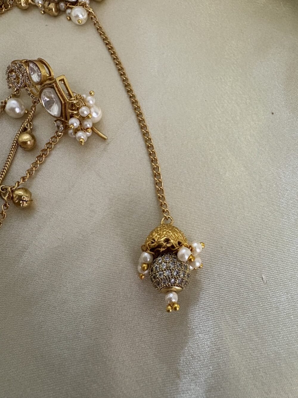 Sajna Hairchain Earrings - Image 7