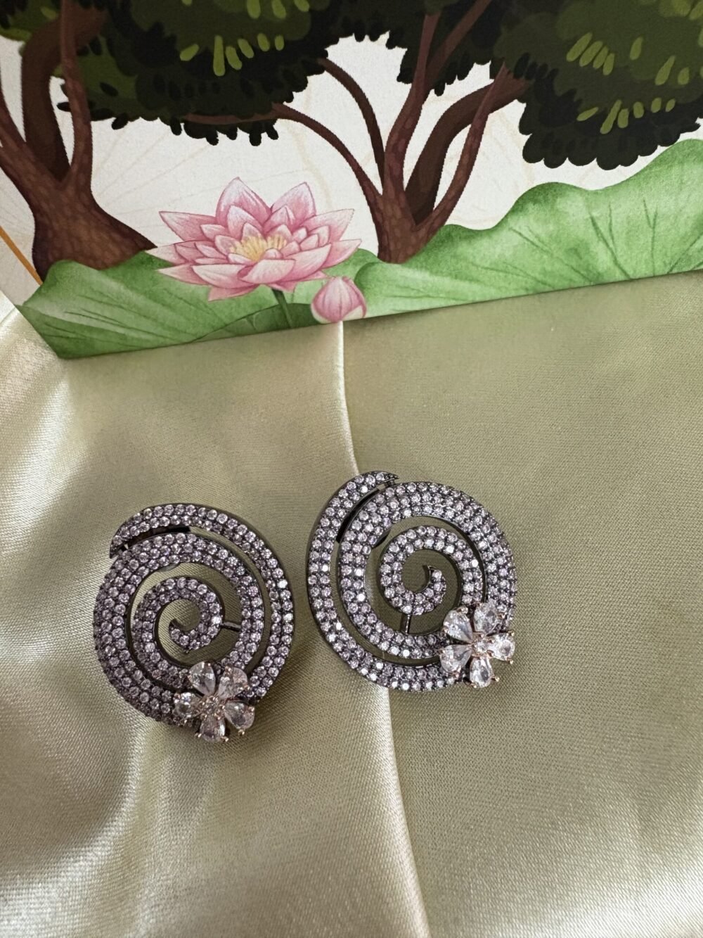 Pansy Stud earrings