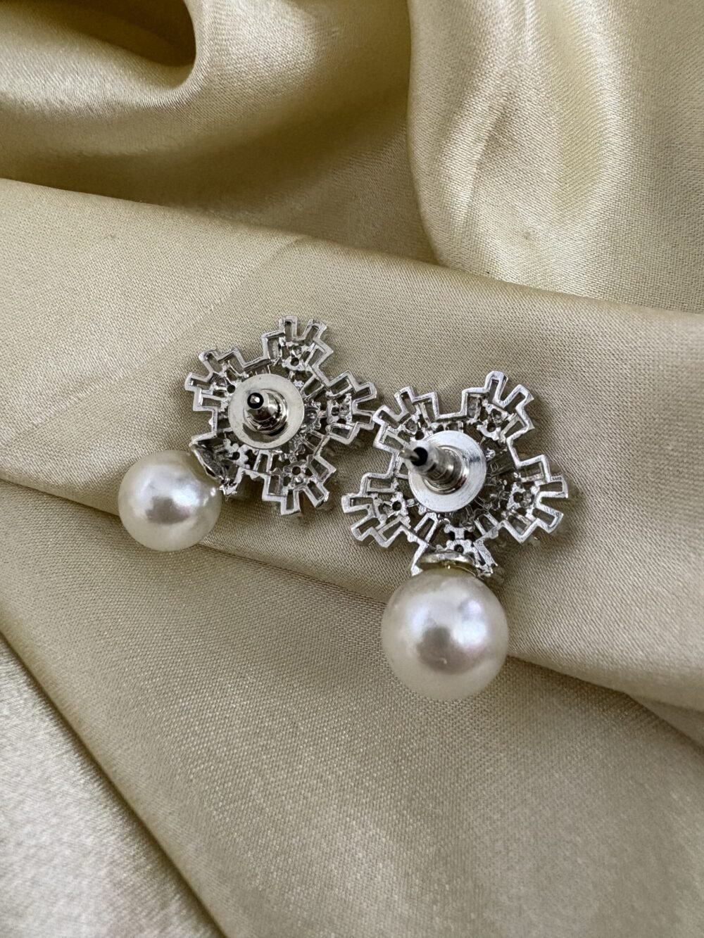Jasmine Stud earrings - Image 3
