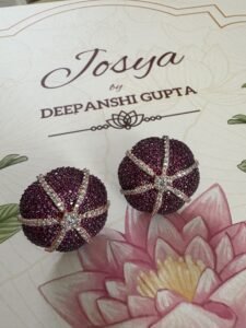 Hazel Stud earrings (Ruby pink)
