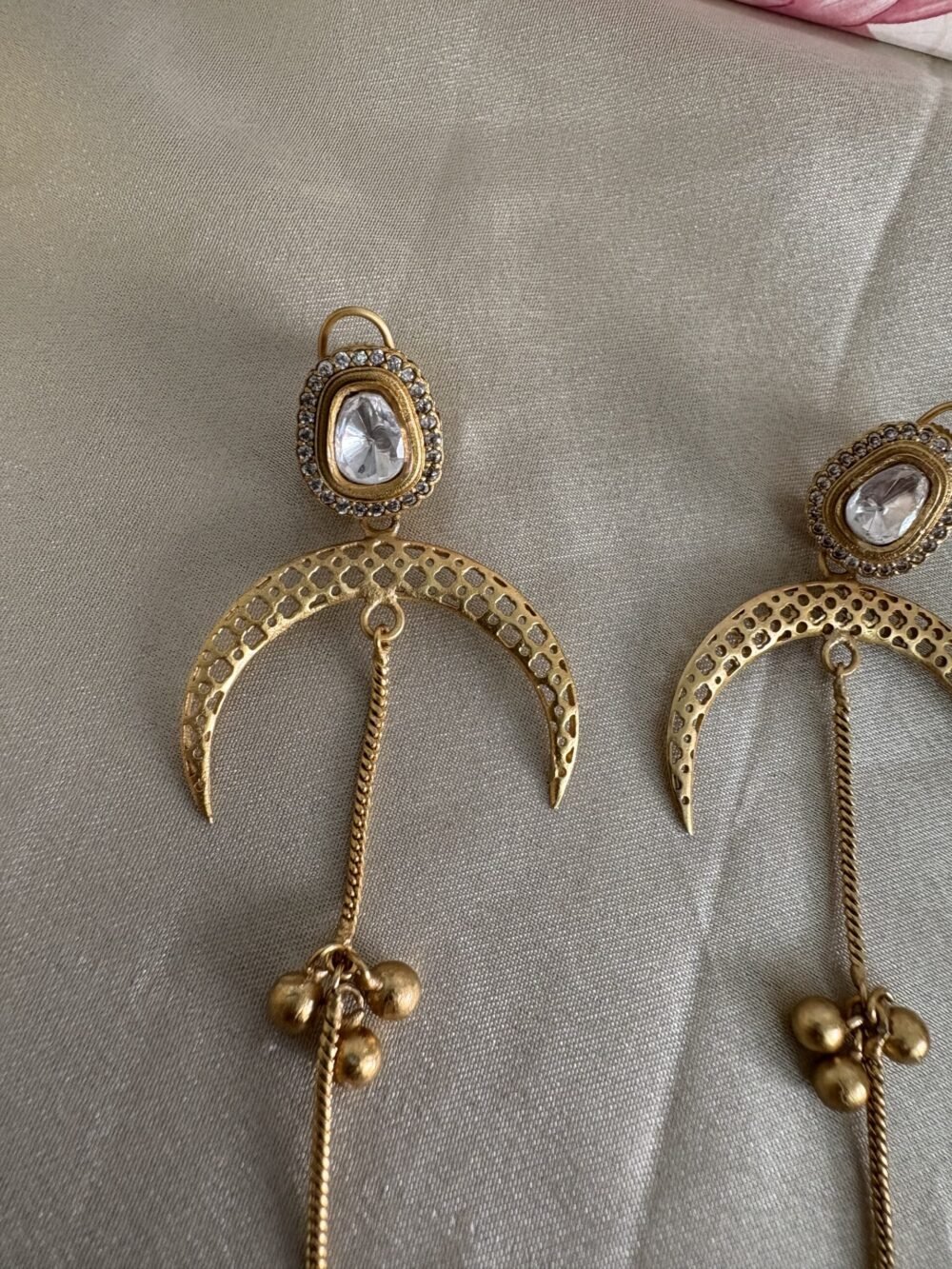Mahina Chandbali Earrings - Image 2
