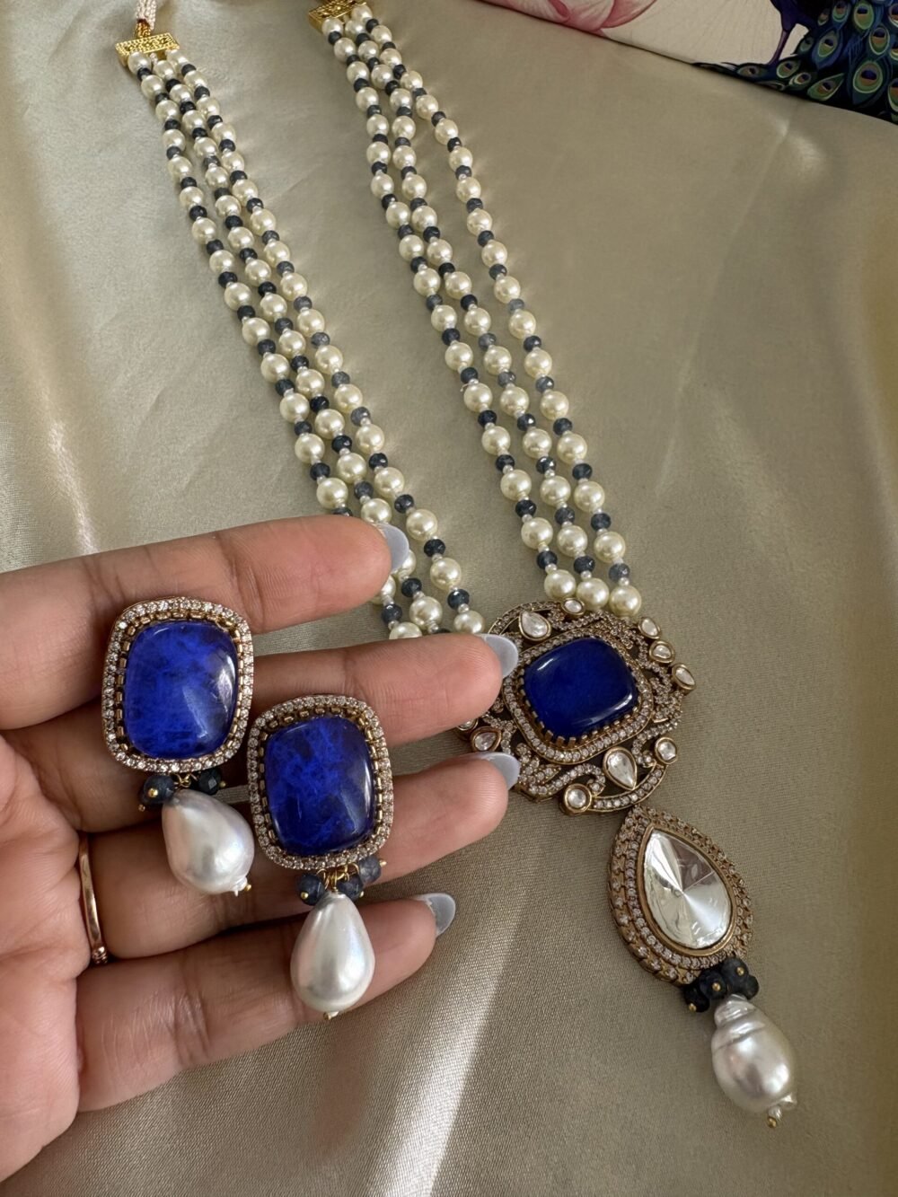 Mohati Polki Pendant Necklace Set - Image 3