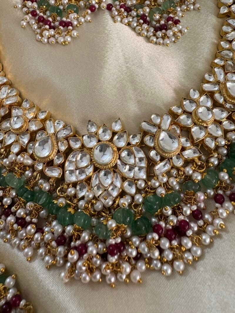 Eshwari Bridal Kundan Necklace  Set - Image 2