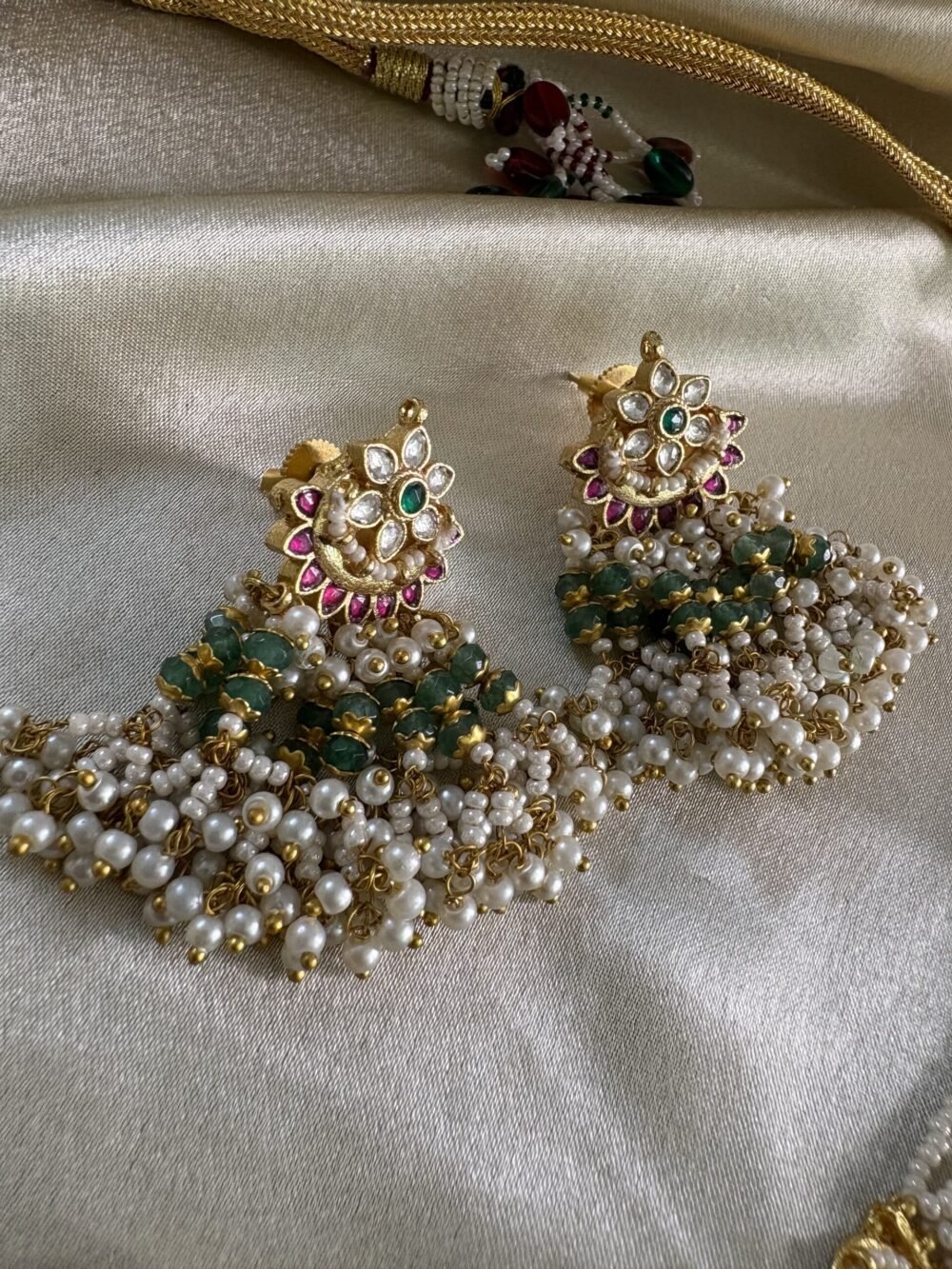 Karishma Kundan Choker Set - Image 8