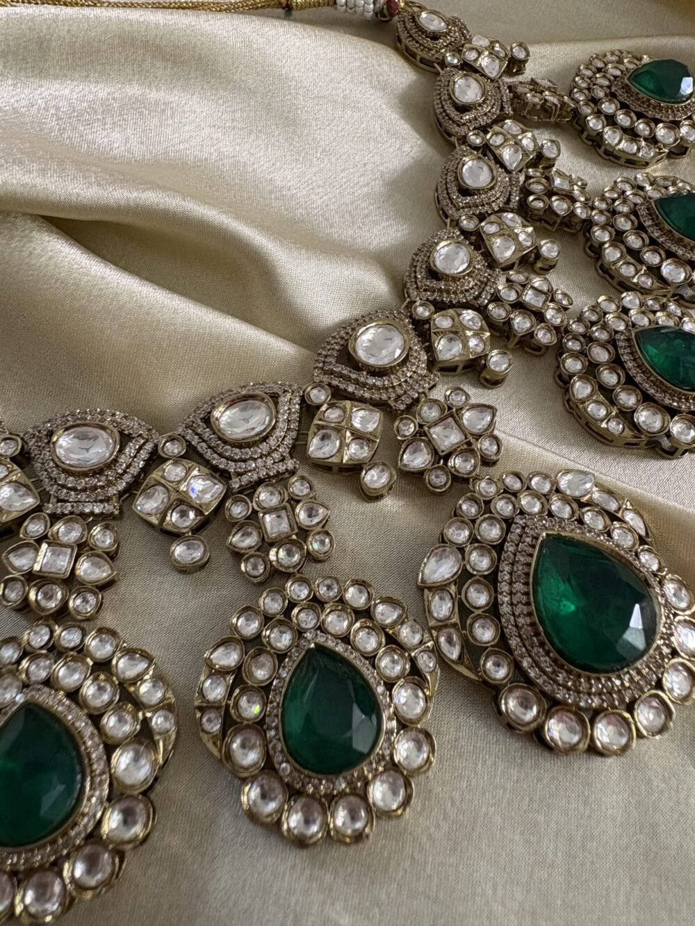 Kaasni Polki Bridal Necklace Set - Image 14