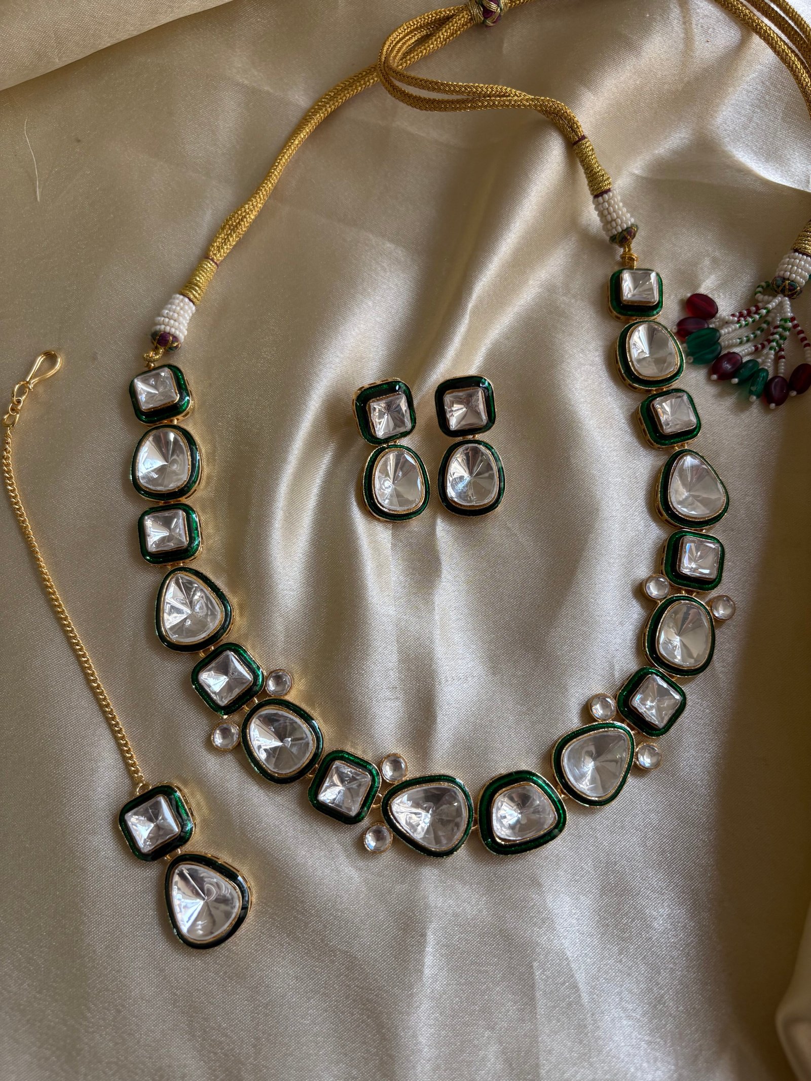 Arina Polki Necklace Set
