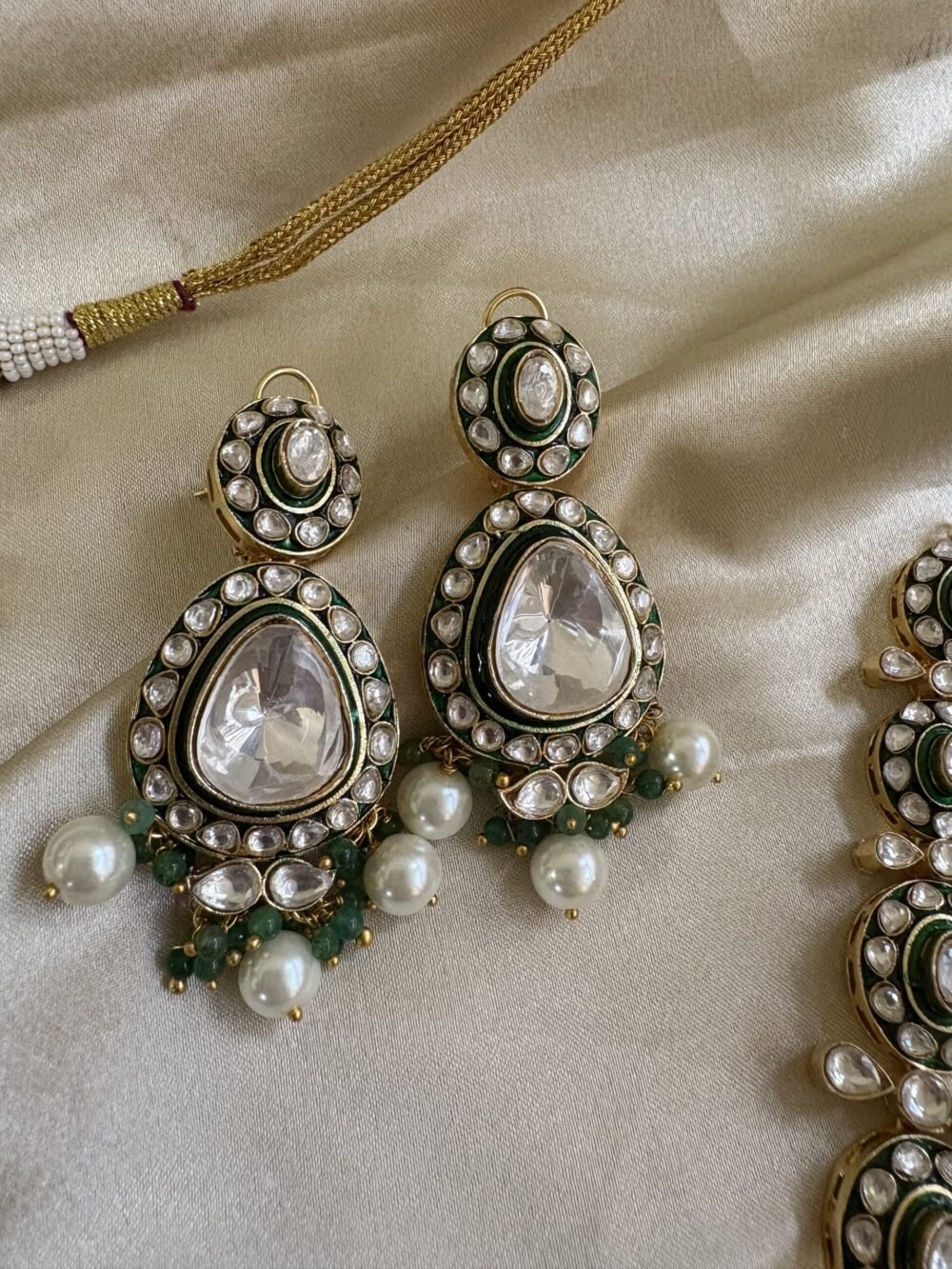 Vanísia Polki Bridal Necklace Set - Image 8
