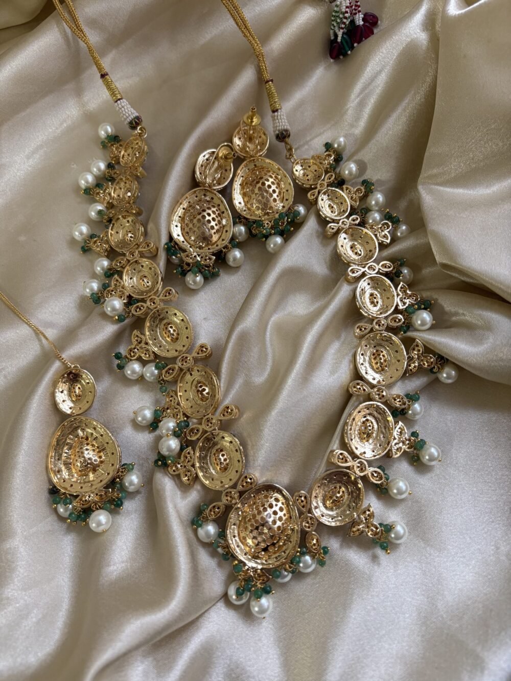 Vanísia Polki Bridal Necklace Set - Image 12