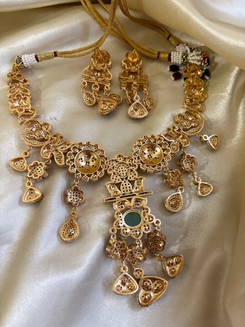 Divisha Polki Bridal Necklace Set - Image 9