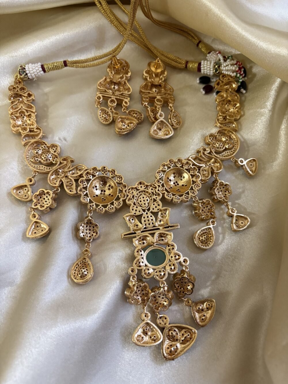 Divisha Polki Bridal Necklace Set - Image 9